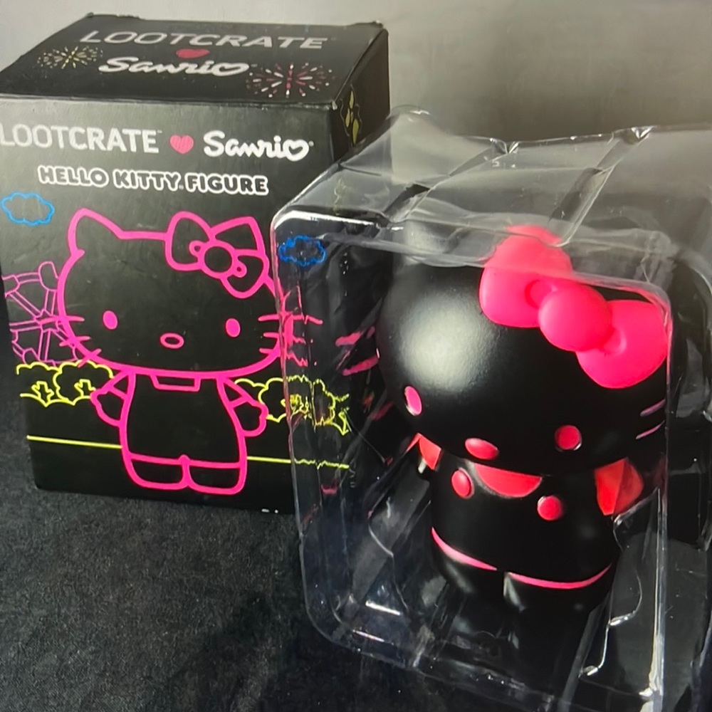 Hello Kitty Lootcrate Vinyl Figure Pink Collectible